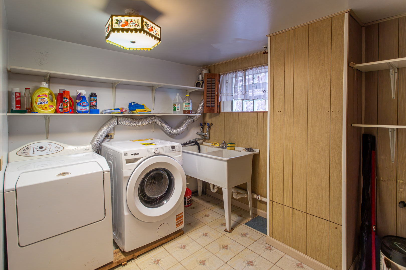 5428 W Sunnyside Avenue, Chicago, IL 60630