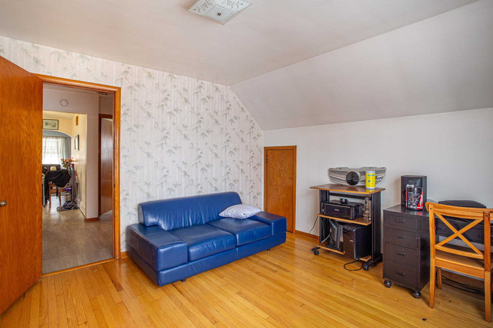 5428 W Sunnyside Avenue, Chicago, IL 60630