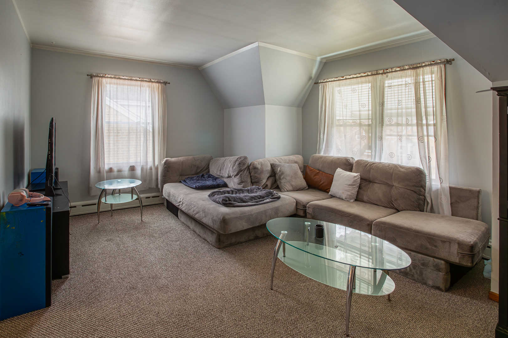 5428 W Sunnyside Avenue, Chicago, IL 60630