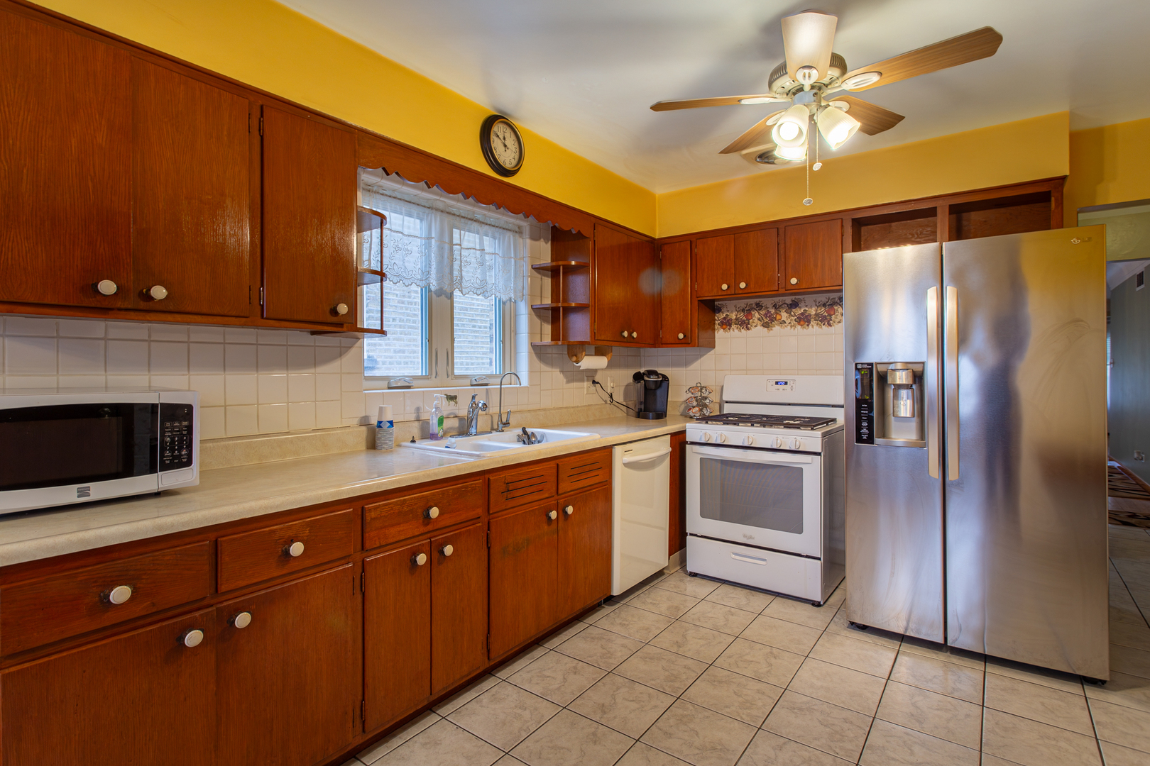 5428 W Sunnyside Avenue, Chicago, IL 60630