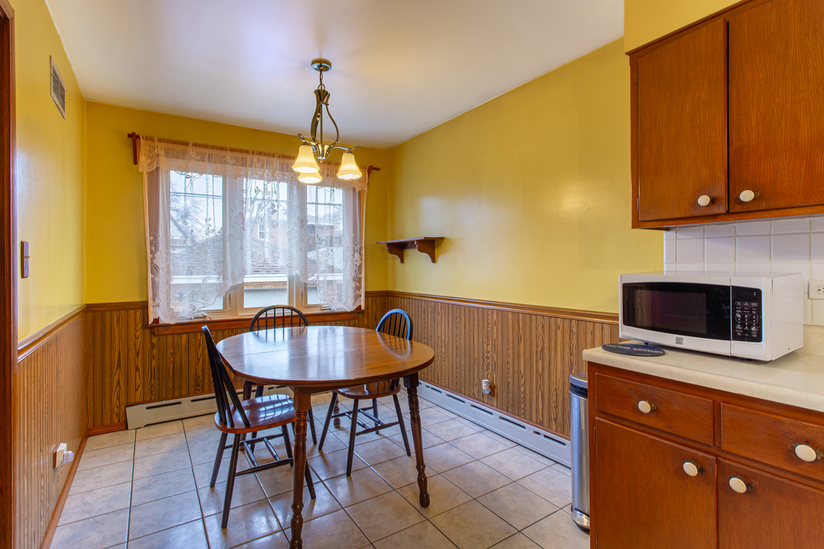 5428 W Sunnyside Avenue, Chicago, IL 60630