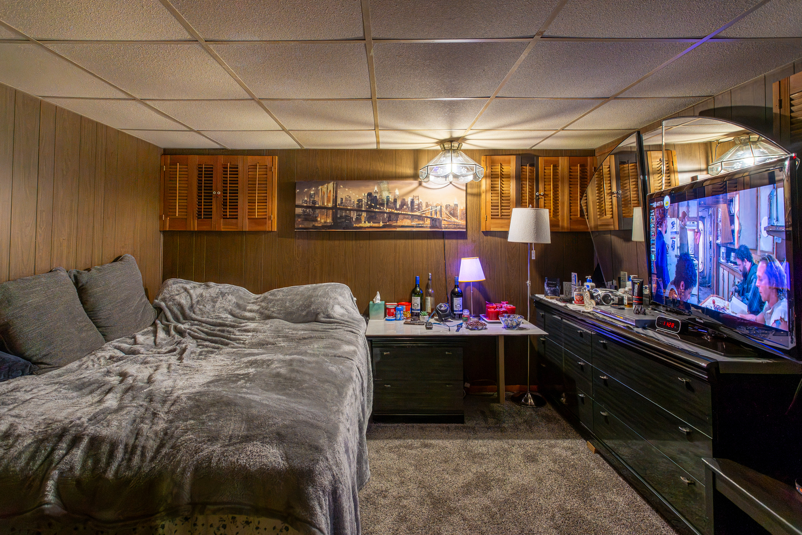 5428 W Sunnyside Avenue, Chicago, IL 60630