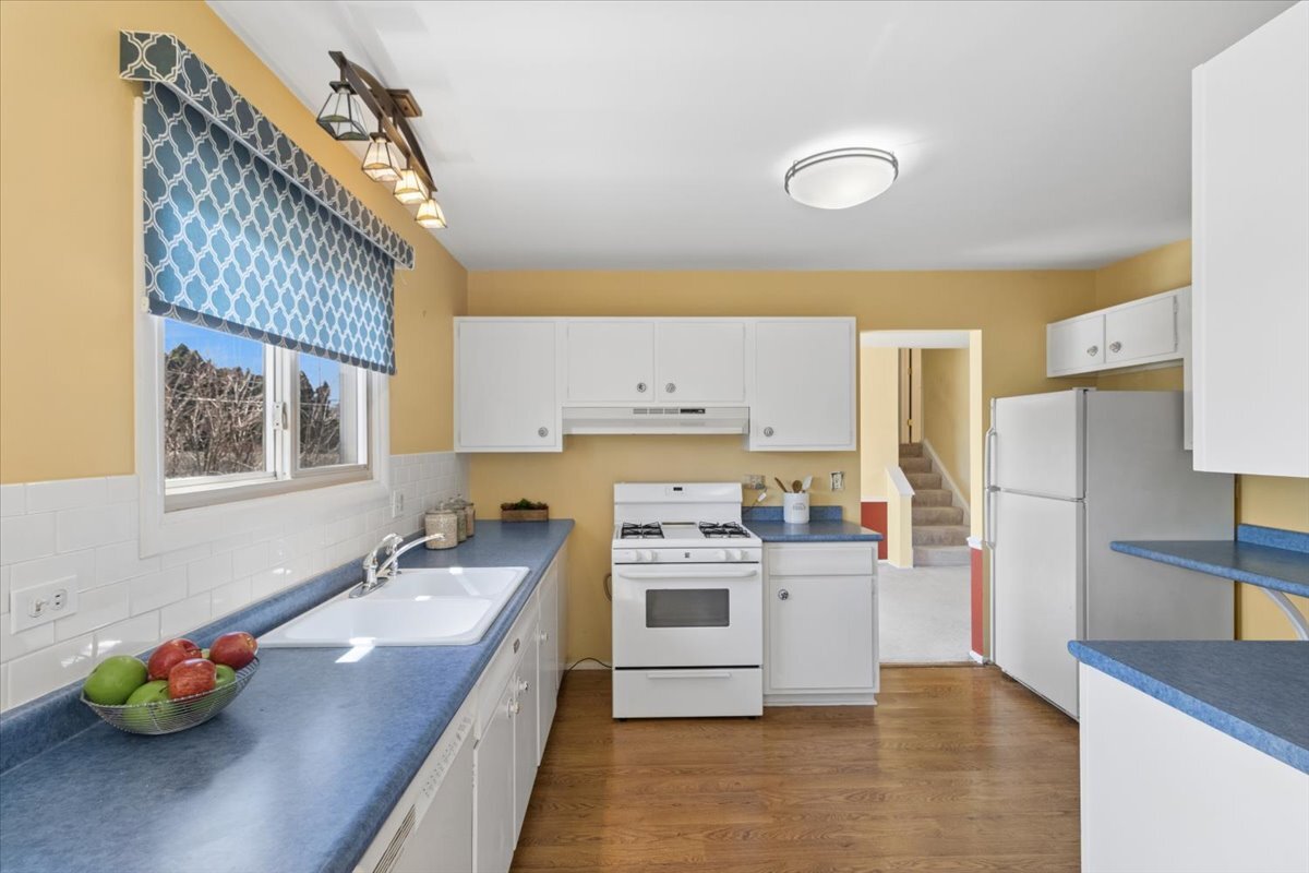 465 W Newport Road, Hoffman Estates, IL 60169