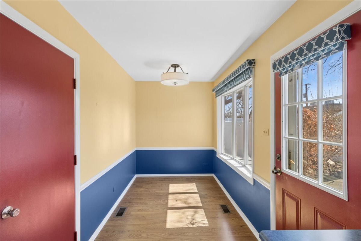 465 W Newport Road, Hoffman Estates, IL 60169