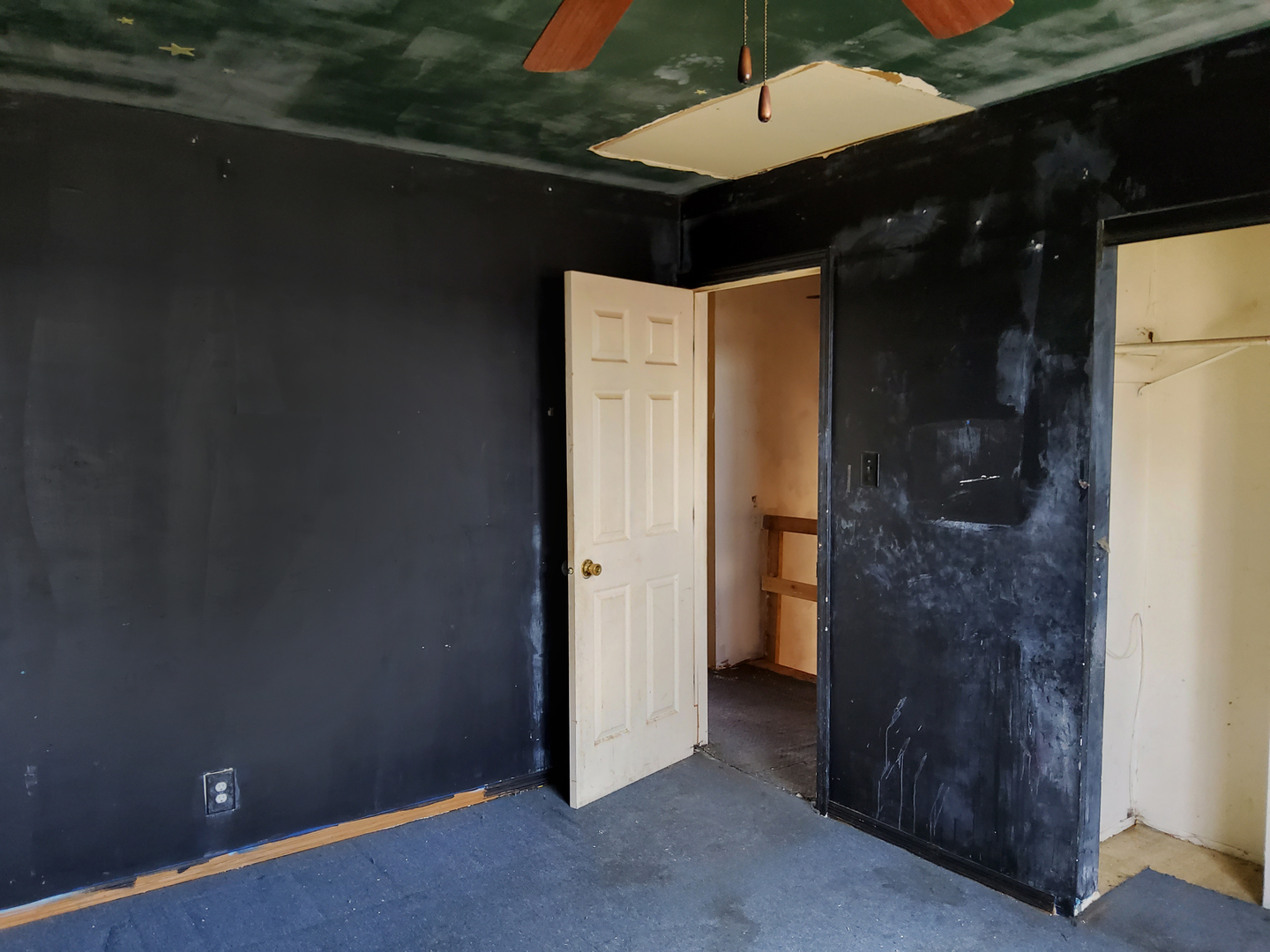 547 Redwood Road, Bolingbrook, IL 60440