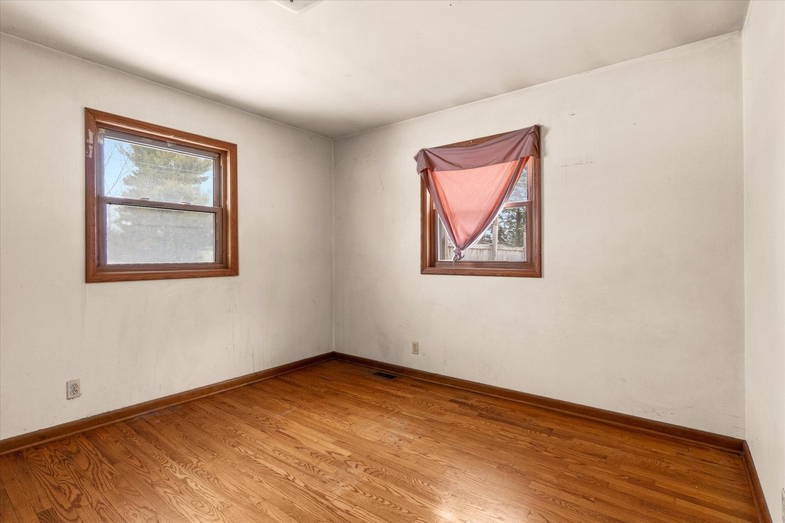 906 Lindenwood Drive, Aurora, IL 60506