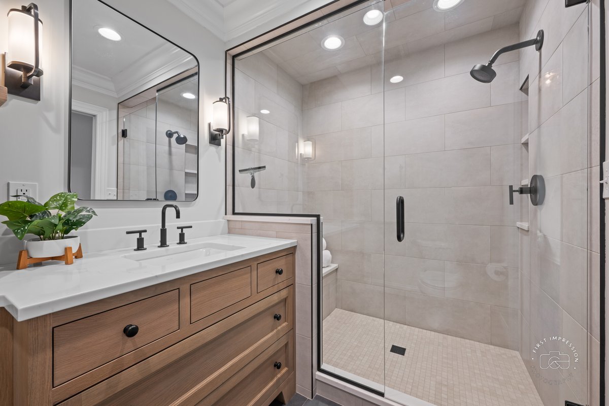 305 N Fremont Street, Naperville, IL 60540