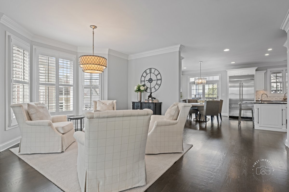 305 N Fremont Street, Naperville, IL 60540