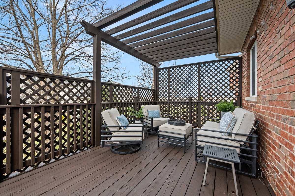 305 N Fremont Street, Naperville, IL 60540