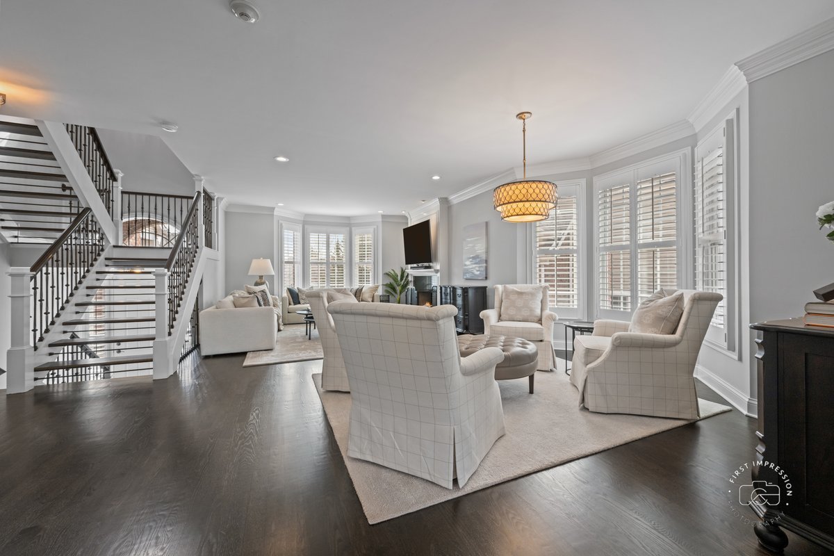 305 N Fremont Street, Naperville, IL 60540