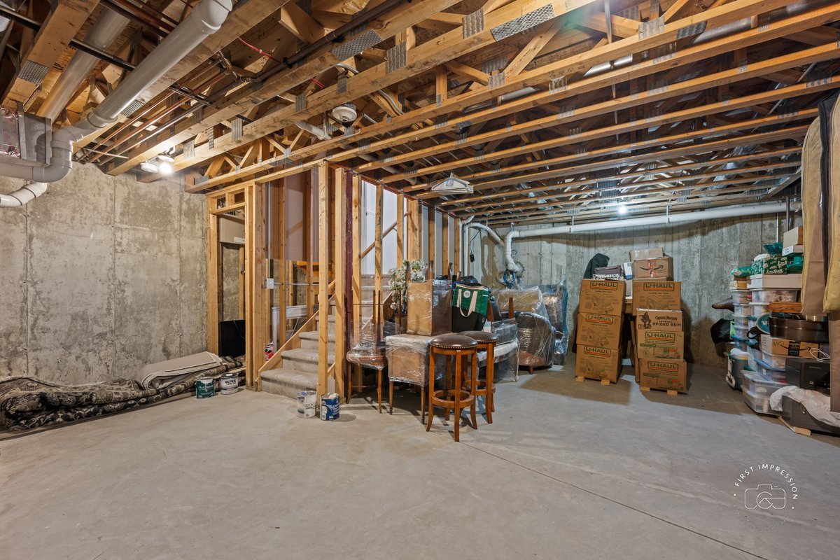 305 N Fremont Street, Naperville, IL 60540