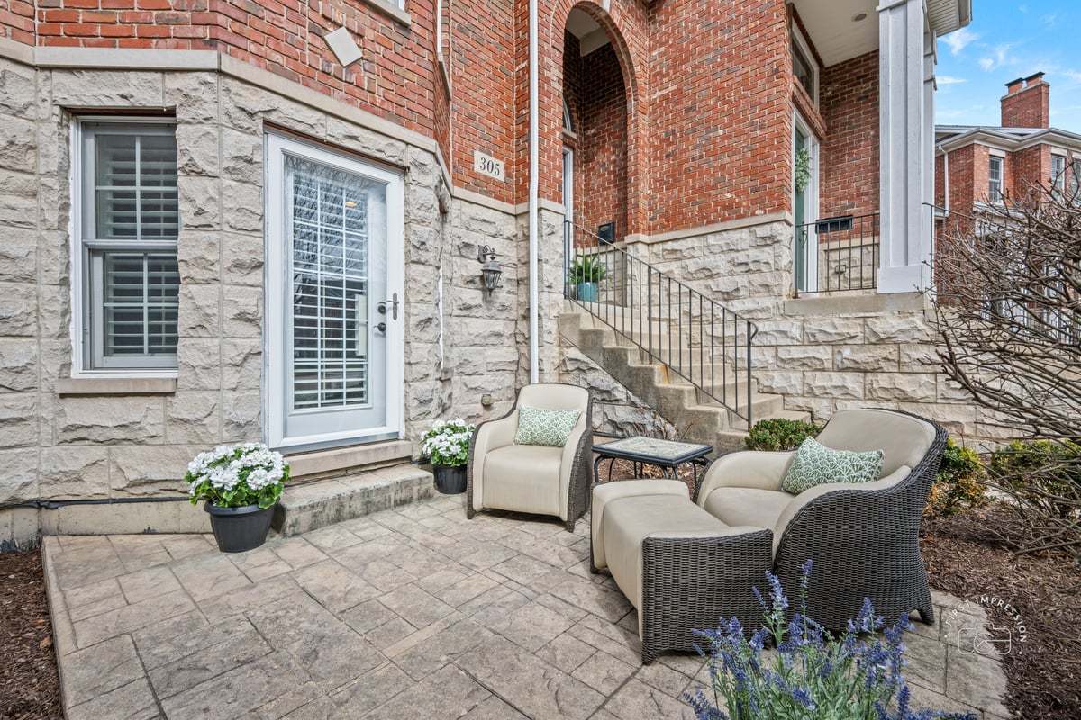 305 N Fremont Street, Naperville, IL 60540