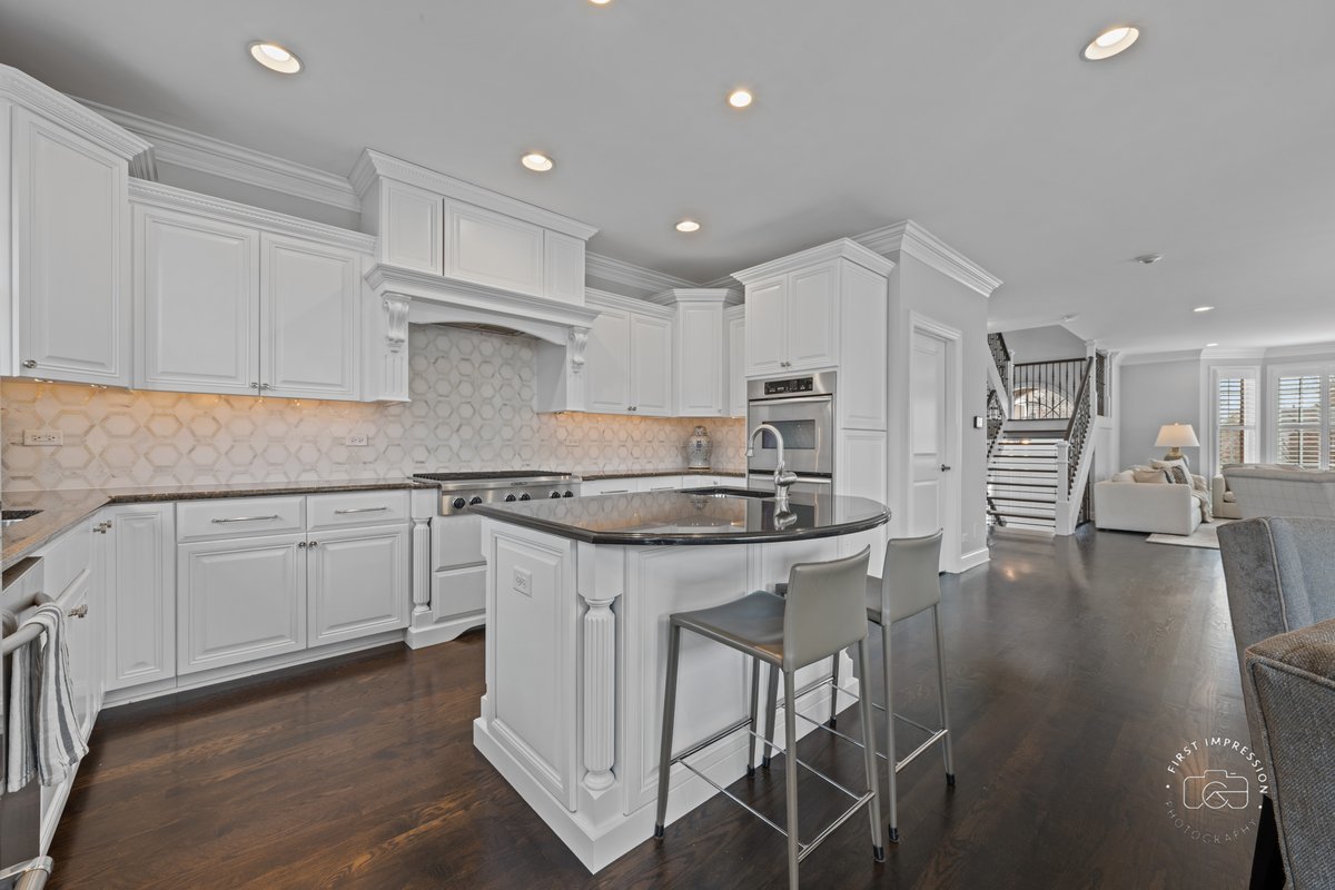 305 N Fremont Street, Naperville, IL 60540