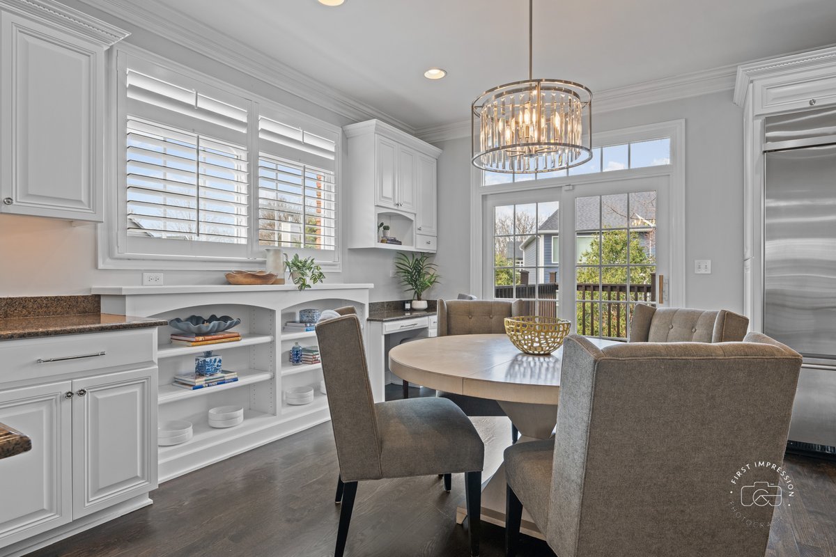 305 N Fremont Street, Naperville, IL 60540