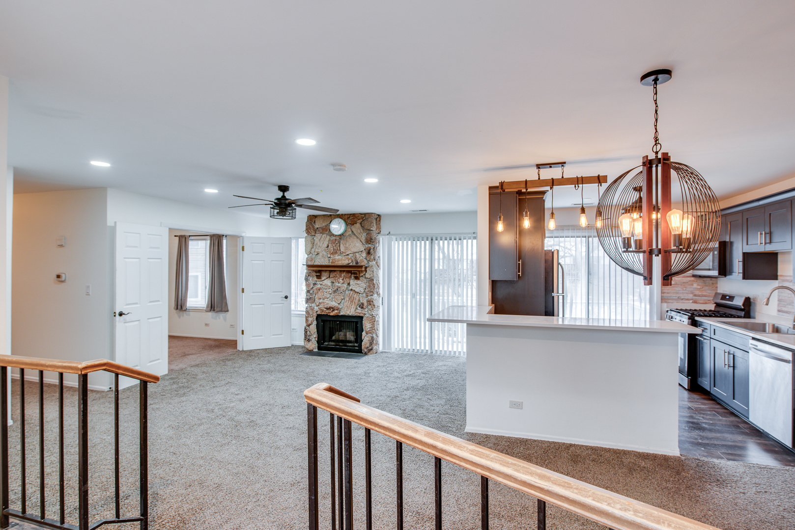 340 Springlake Lane #D, Aurora, IL 60504