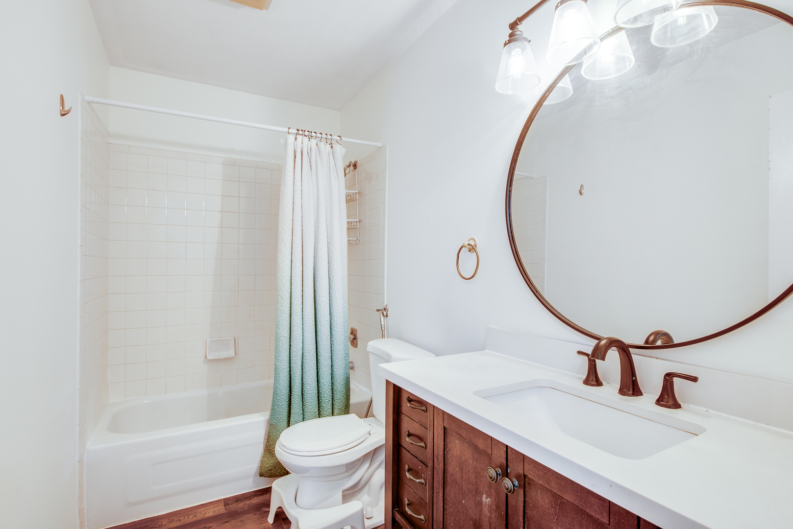 340 Springlake Lane #D, Aurora, IL 60504