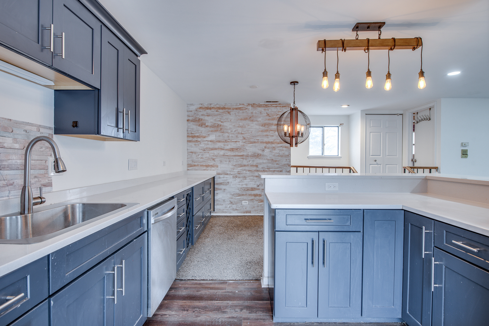 340 Springlake Lane #D, Aurora, IL 60504