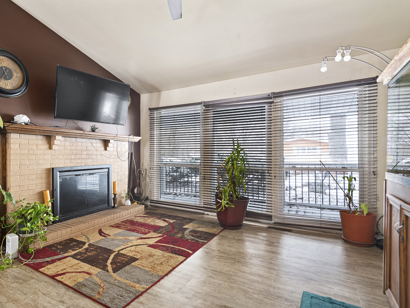 316 Middletree Road, Joliet, IL 60433