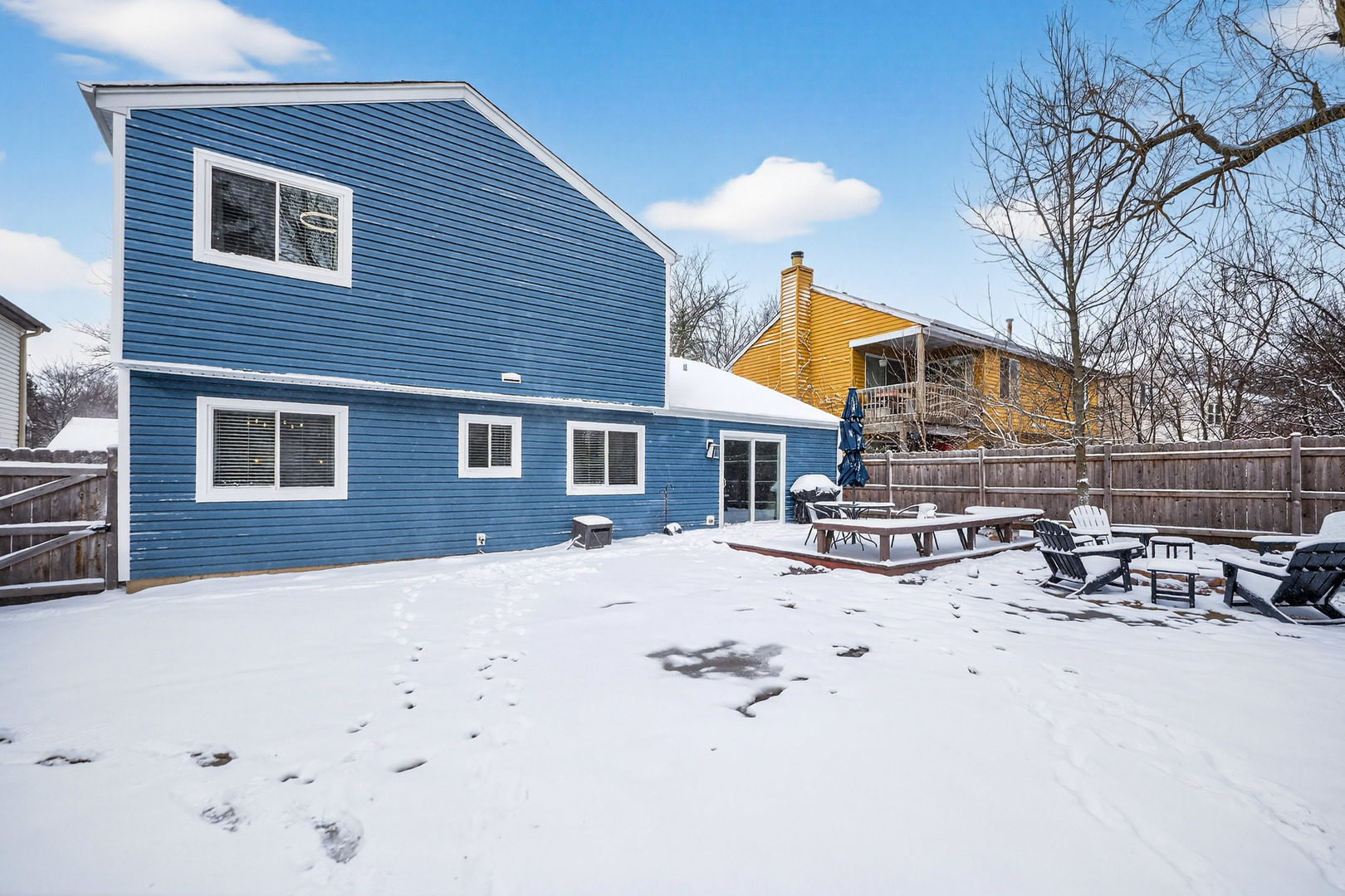 37 Monterey Drive, Vernon Hills, IL 60061