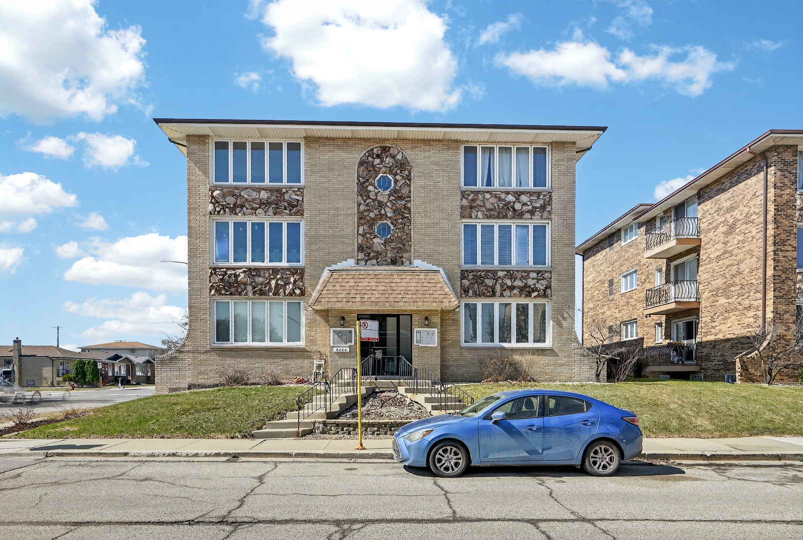 6260 S Newland Avenue #3S, Chicago, IL 60638
