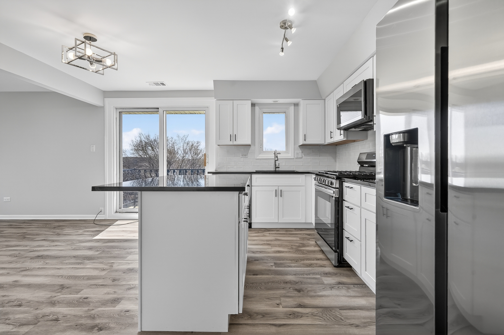 6260 S Newland Avenue #3S, Chicago, IL 60638