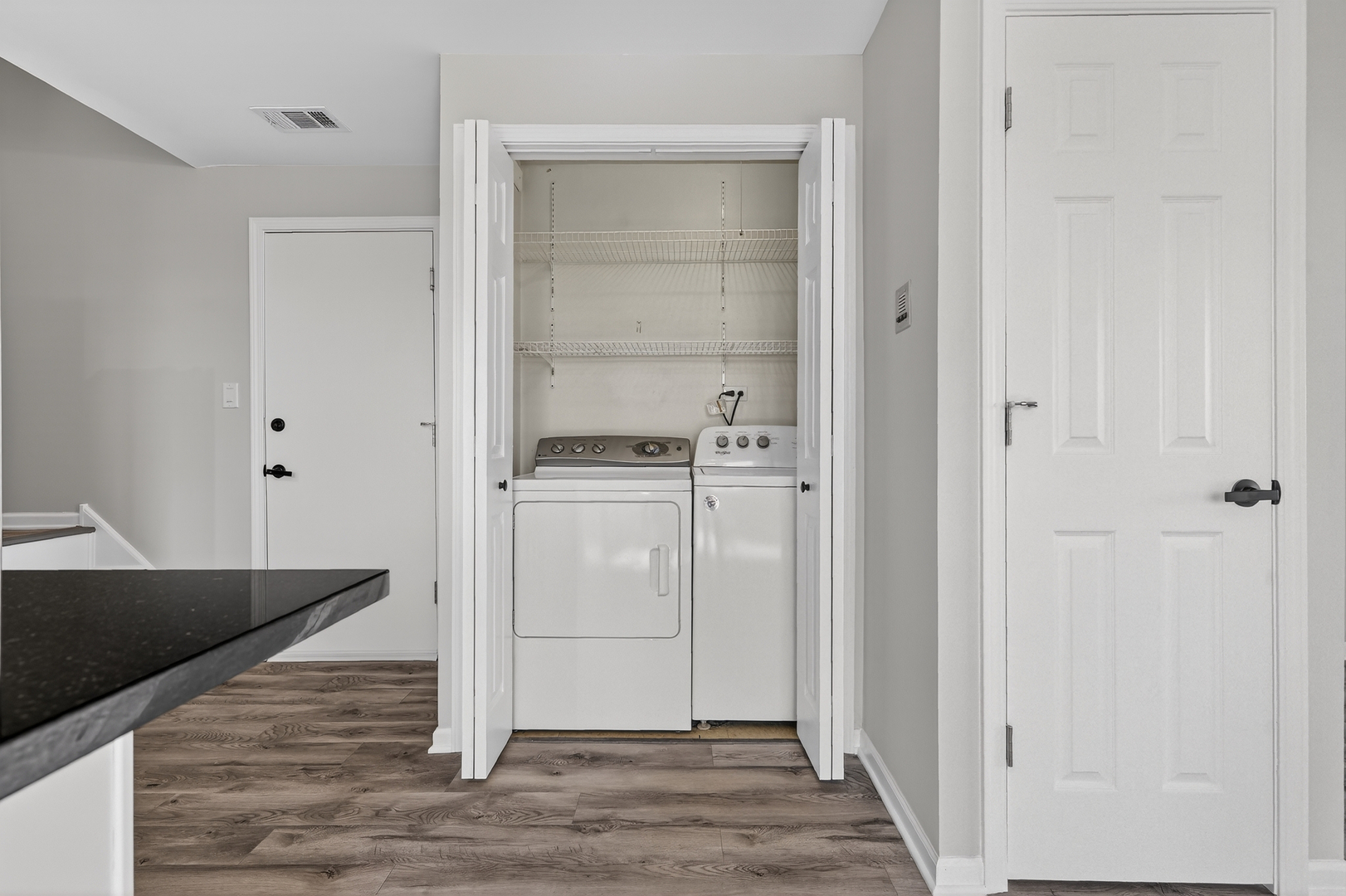 6260 S Newland Avenue #3S, Chicago, IL 60638