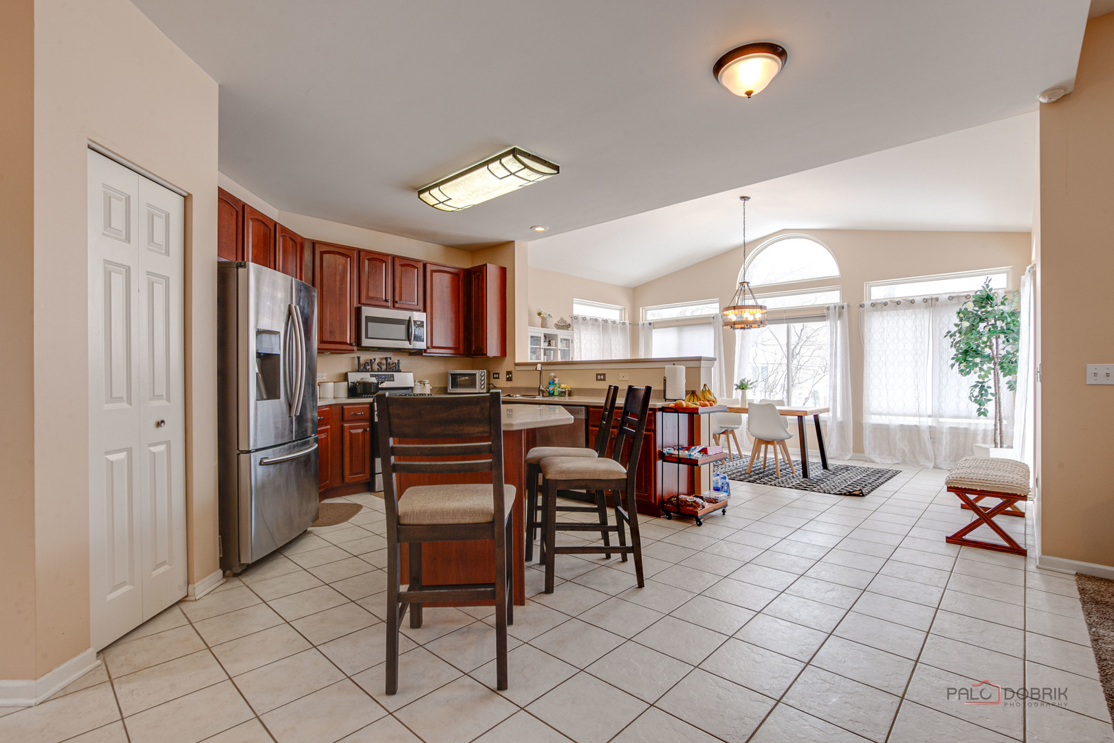 578 N Overlook Trail, Round Lake, IL 60073