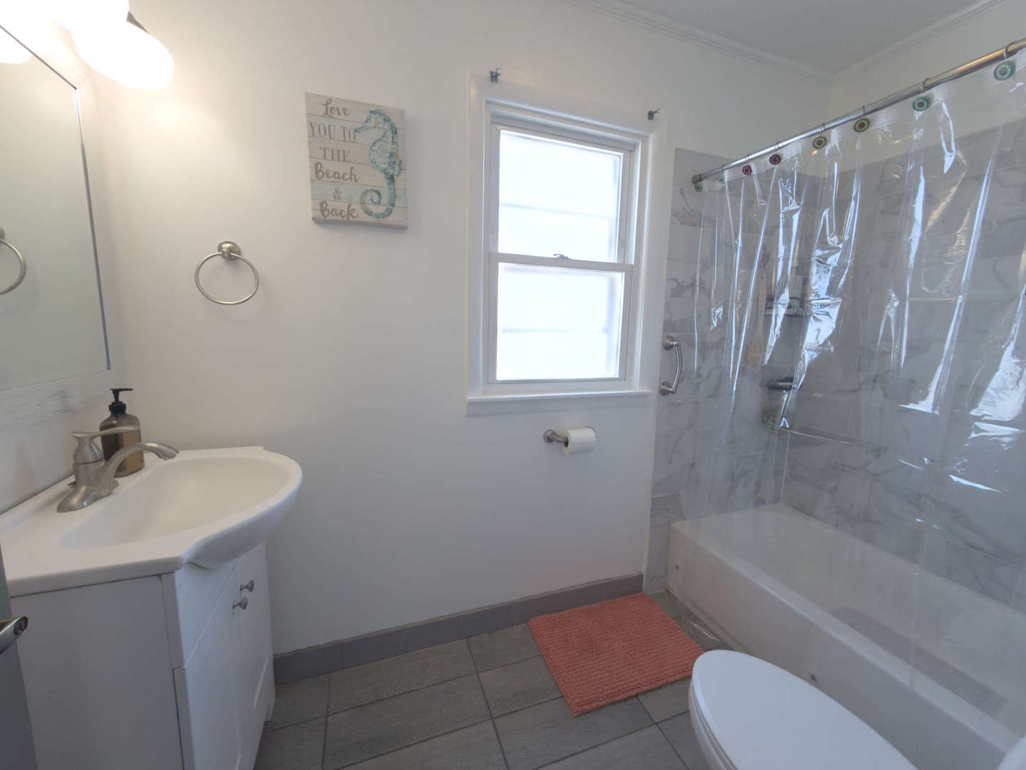 2035 Fargo Avenue, Des Plaines, IL 60018