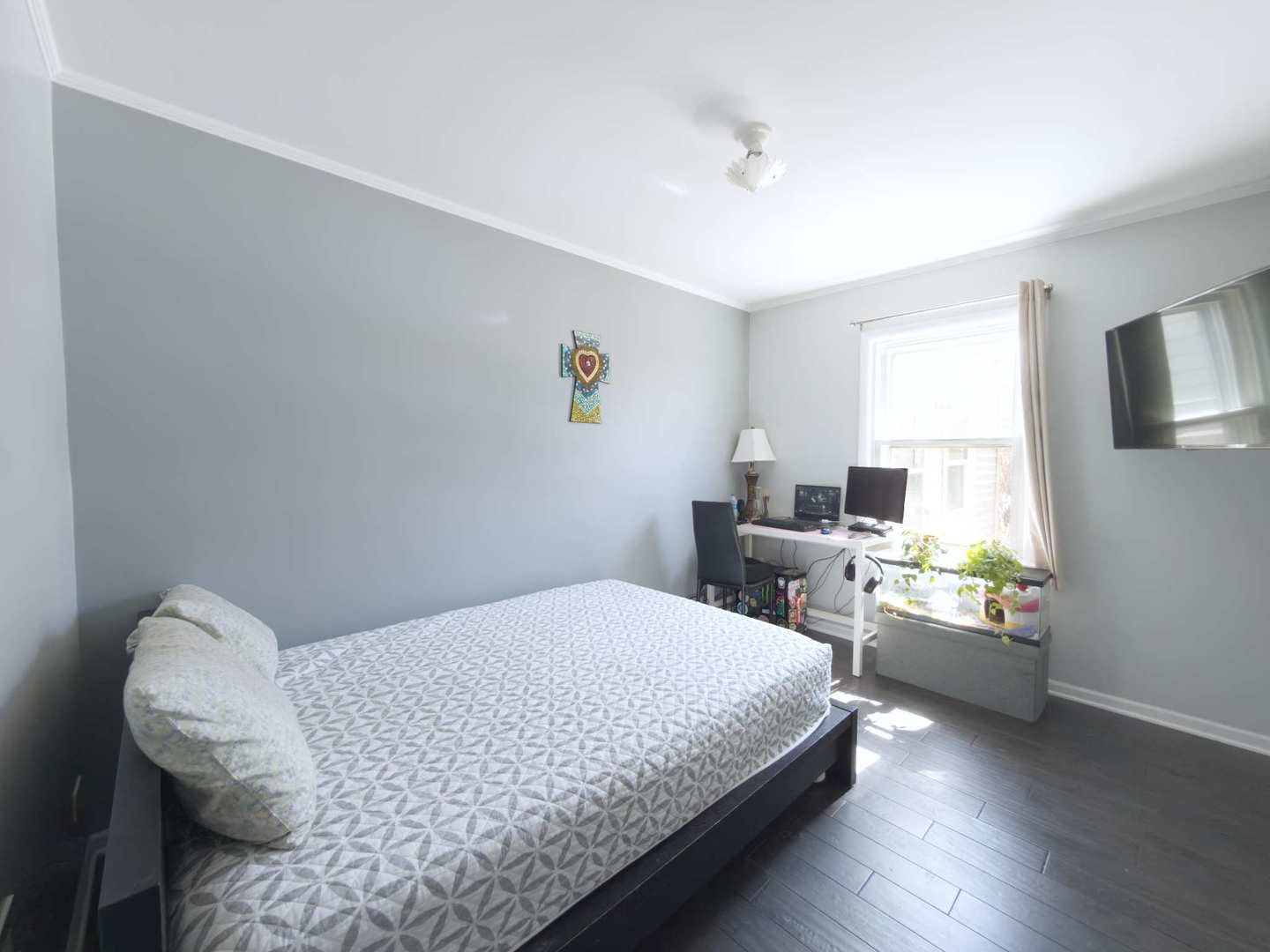 2035 Fargo Avenue, Des Plaines, IL 60018