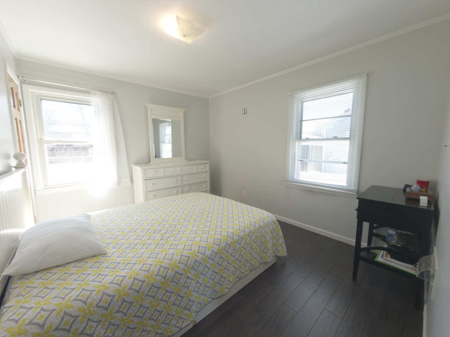 2035 Fargo Avenue, Des Plaines, IL 60018