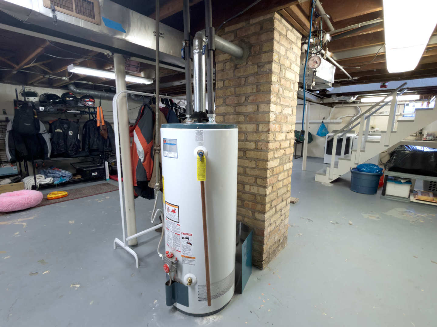 2035 Fargo Avenue, Des Plaines, IL 60018