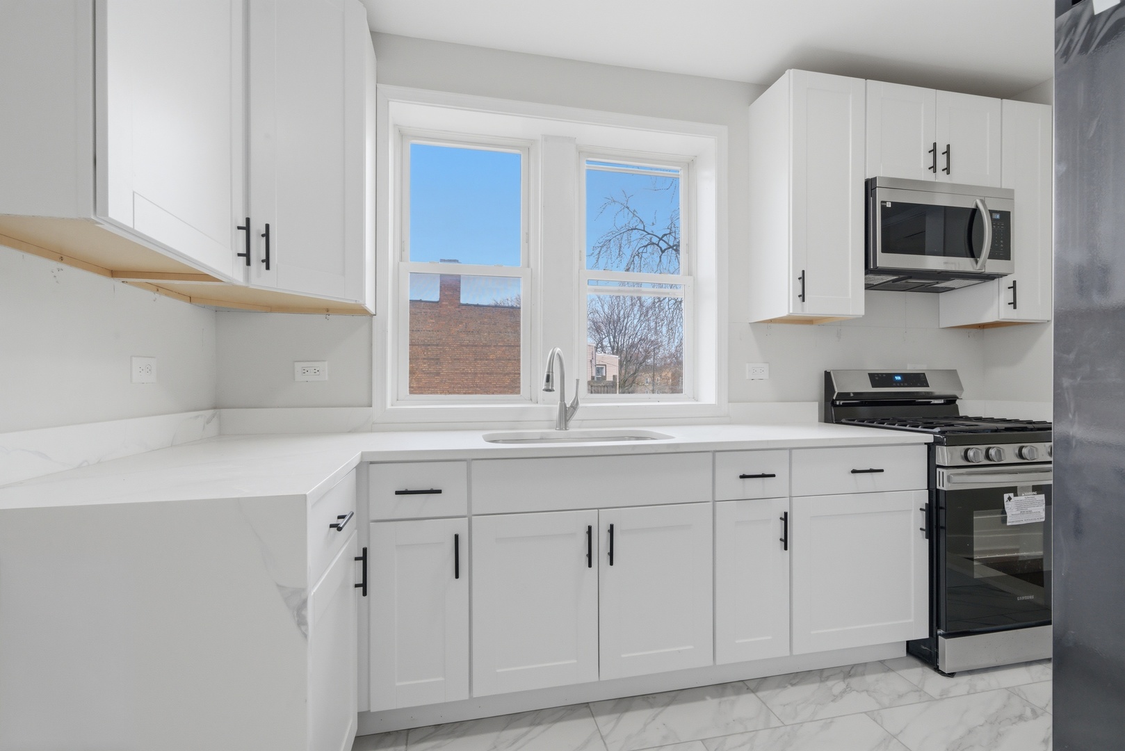 6623 S Vernon Avenue, Chicago, IL 60637