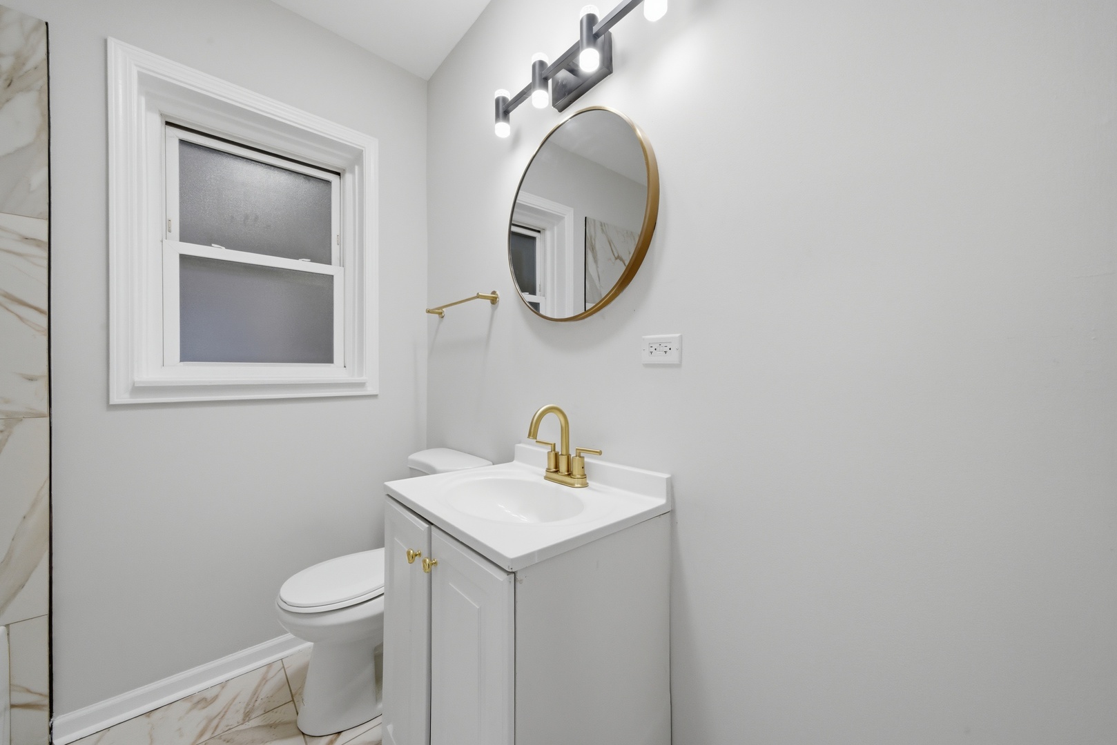 6623 S Vernon Avenue, Chicago, IL 60637