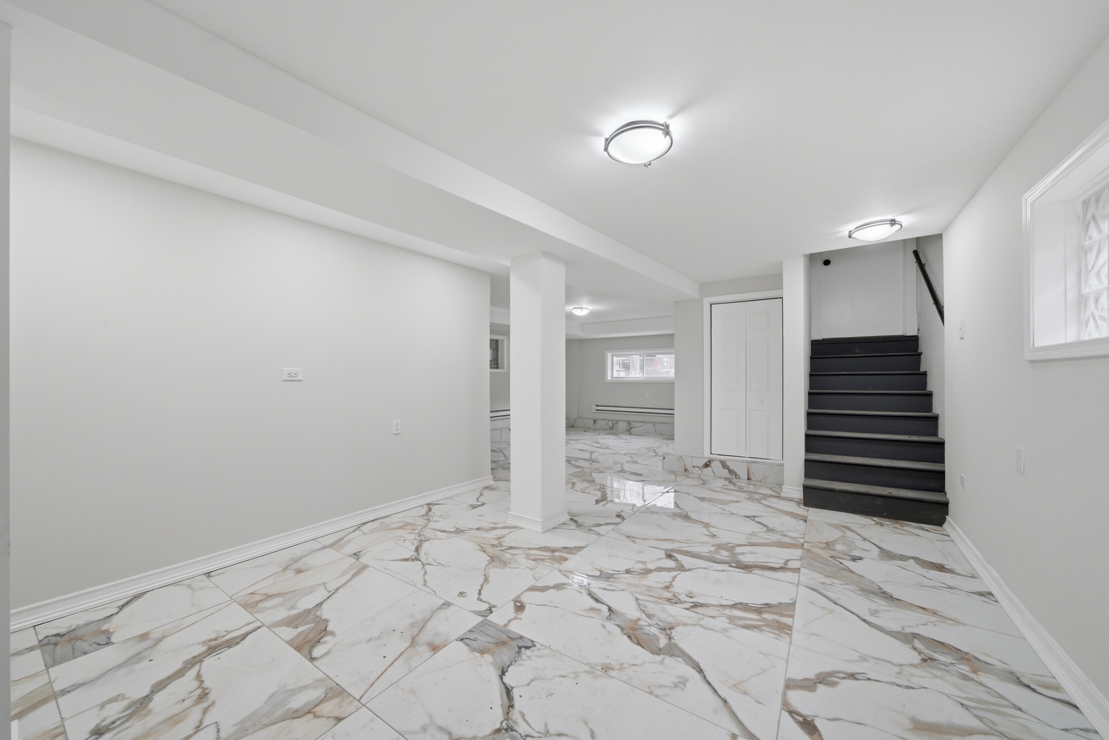 6623 S Vernon Avenue, Chicago, IL 60637