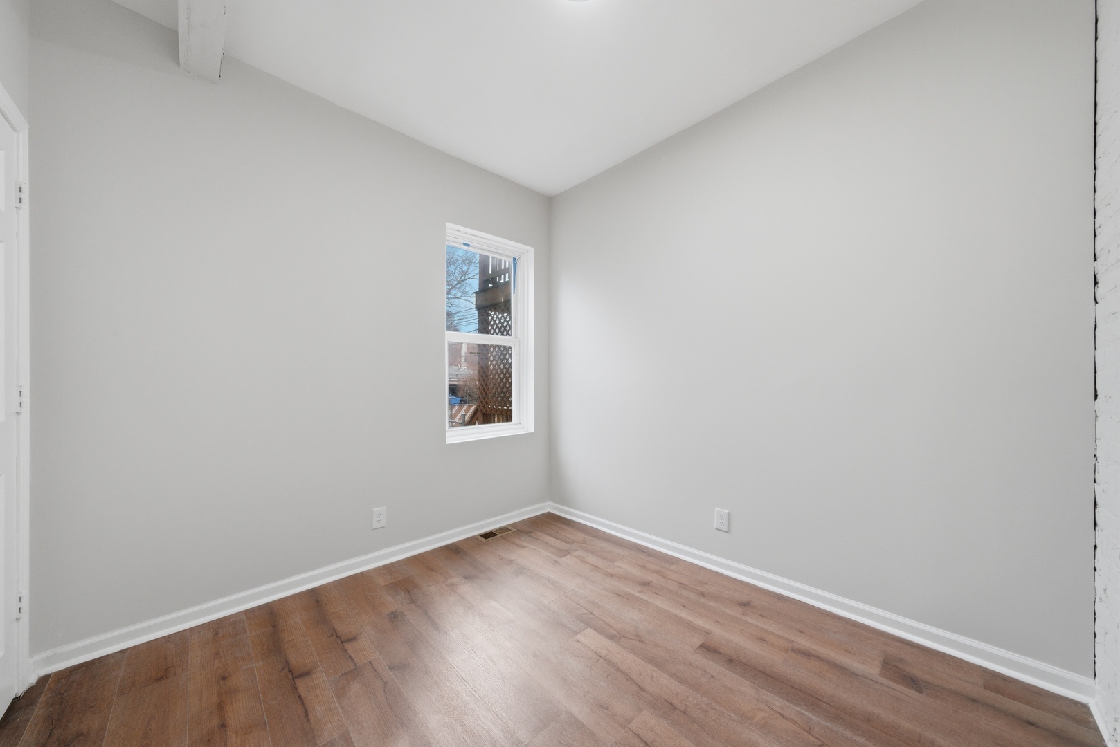 6623 S Vernon Avenue, Chicago, IL 60637