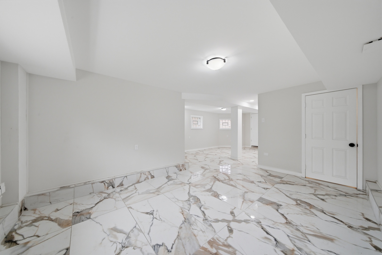 6623 S Vernon Avenue, Chicago, IL 60637