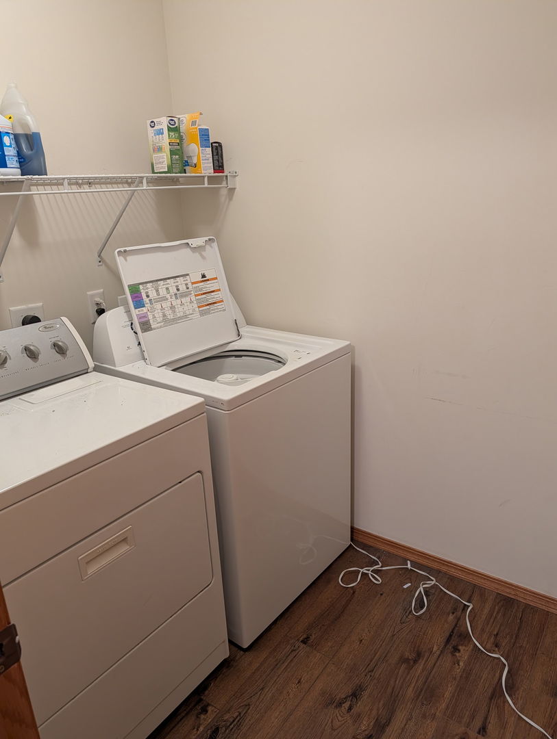 1001 Wartburg Drive, Bloomington, IL 61704