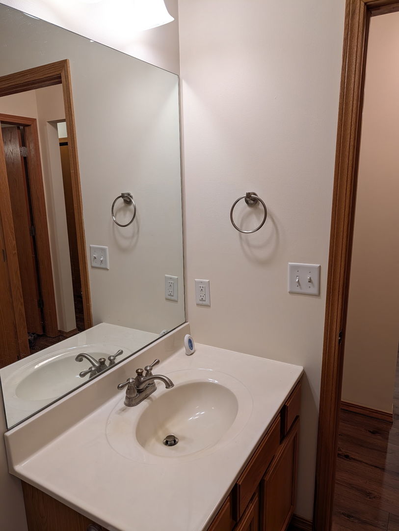 1001 Wartburg Drive, Bloomington, IL 61704