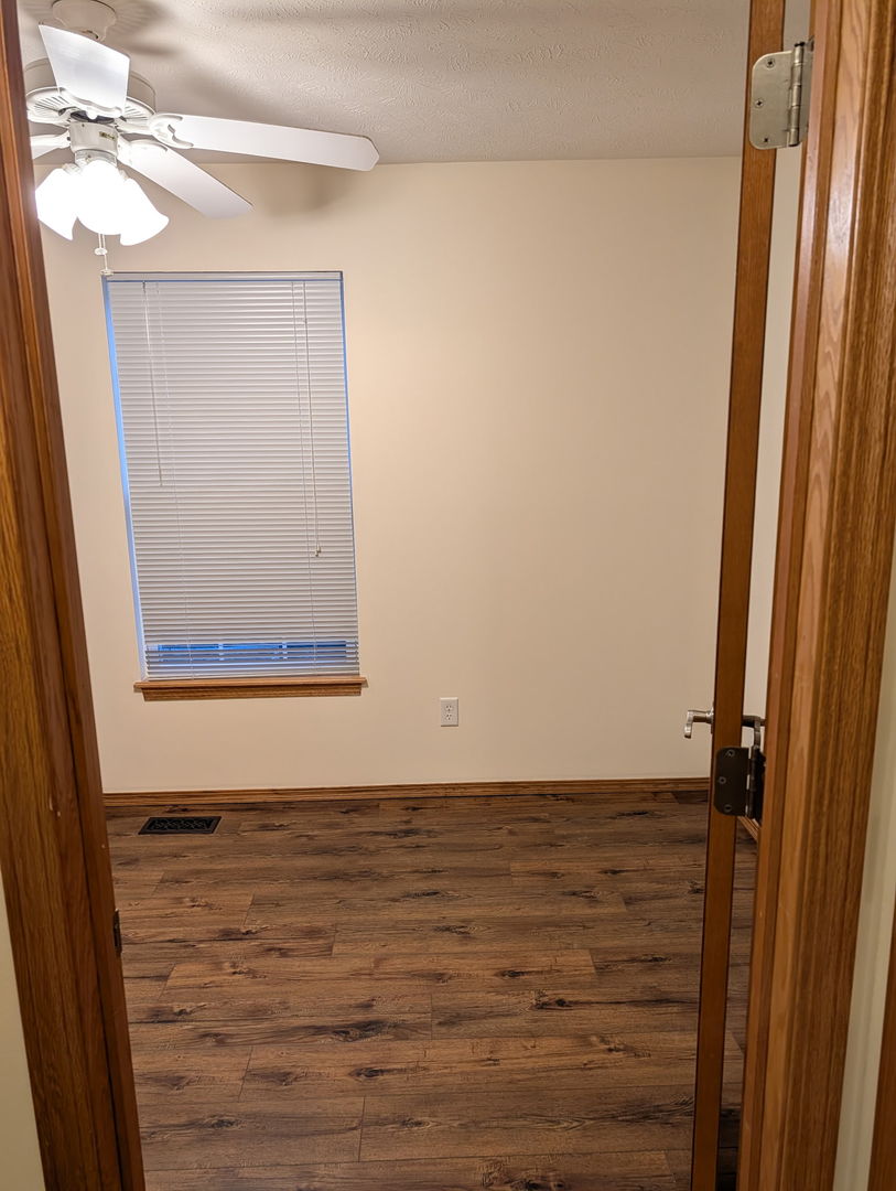 1001 Wartburg Drive, Bloomington, IL 61704