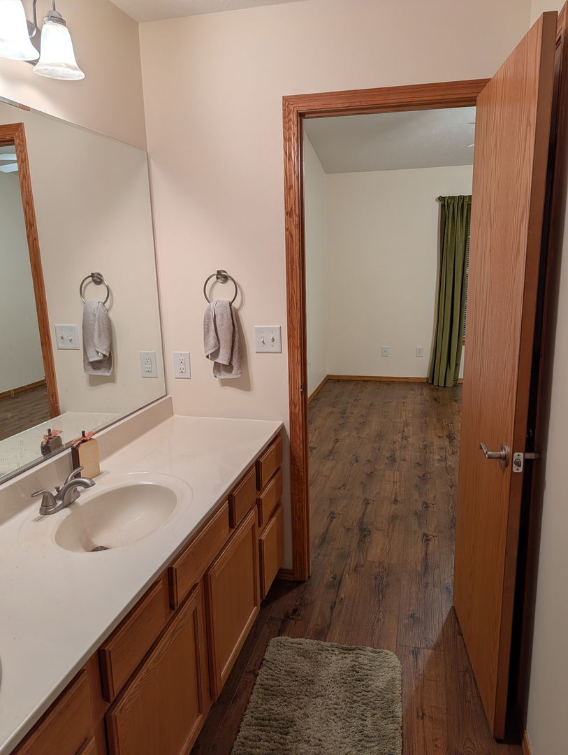 1001 Wartburg Drive, Bloomington, IL 61704