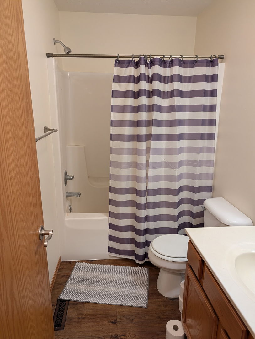 1001 Wartburg Drive, Bloomington, IL 61704