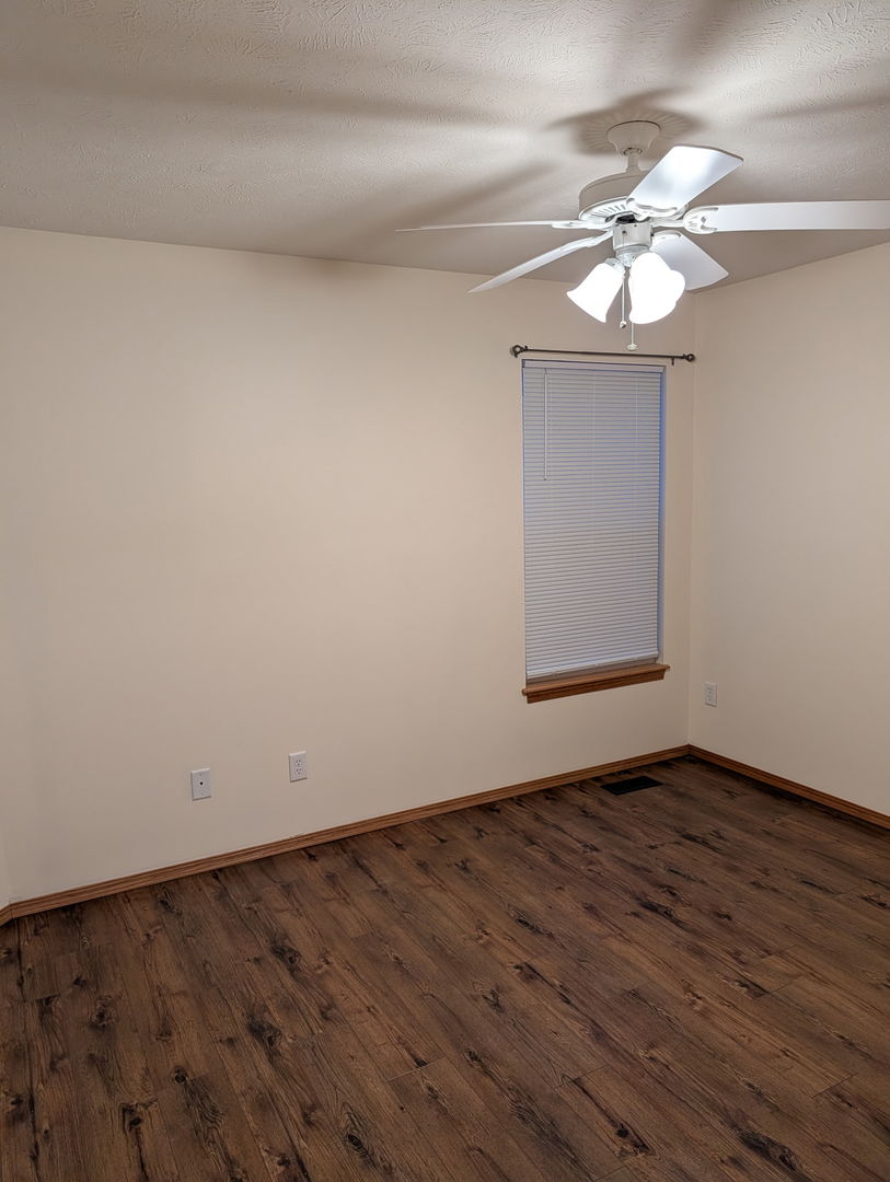 1001 Wartburg Drive, Bloomington, IL 61704