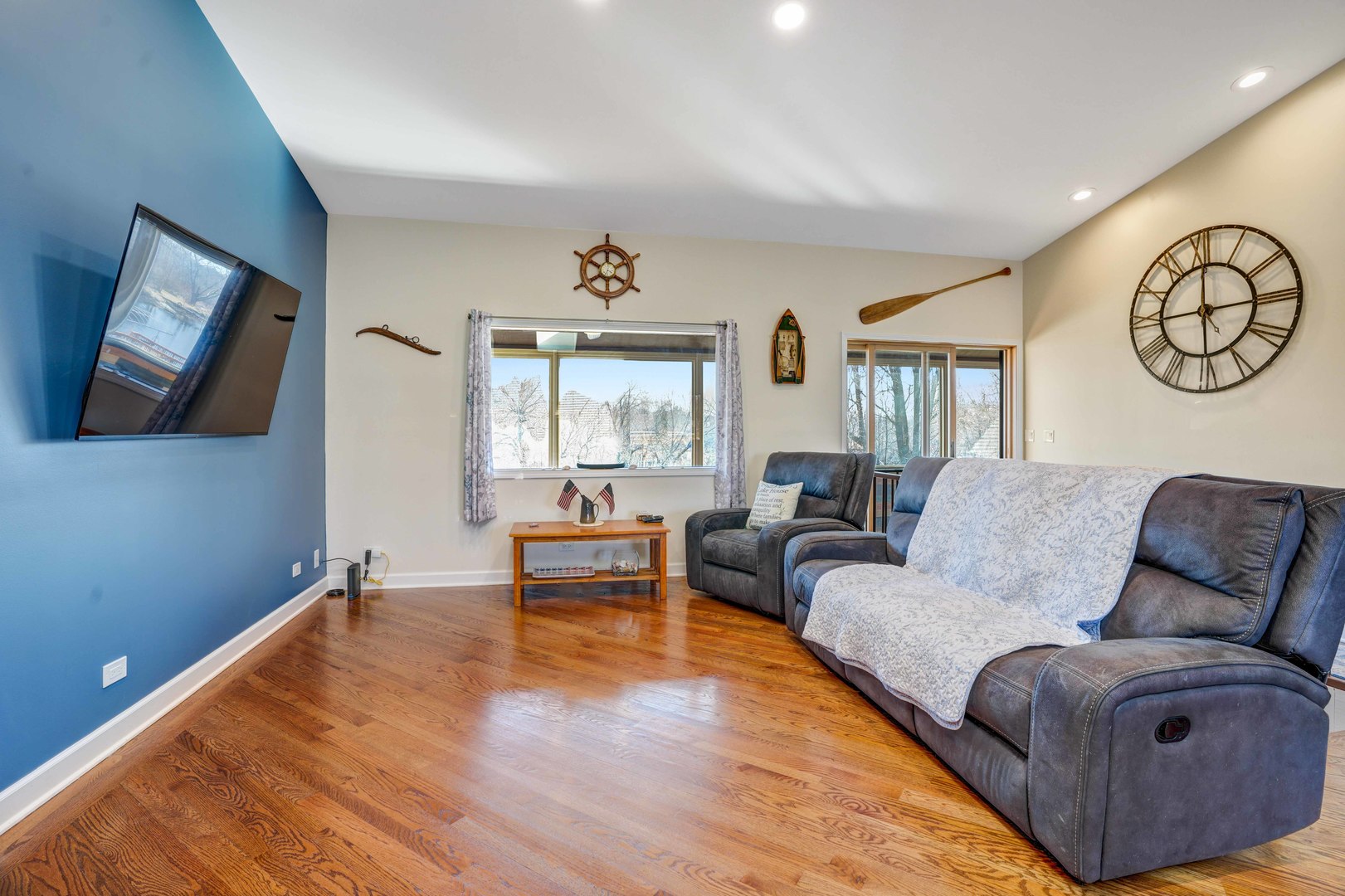 310 Mastodon Drive, Ingleside, IL 60041