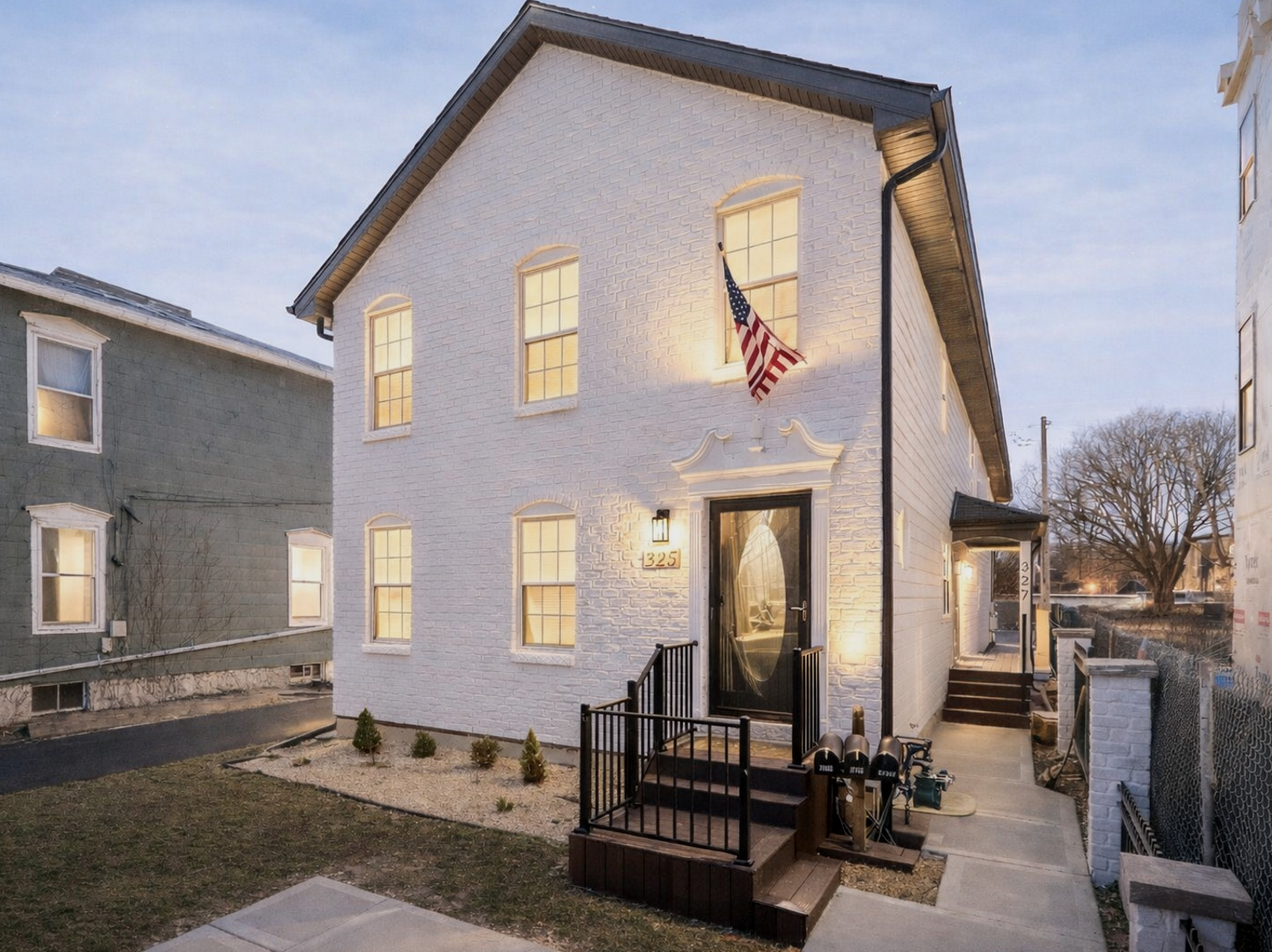 327 N Loomis Street #327A, Naperville, IL 60540