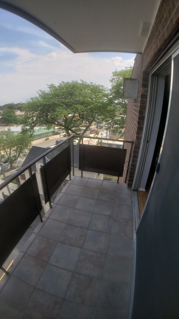 336 Lathrop Avenue #304, Forest Park, IL 60130