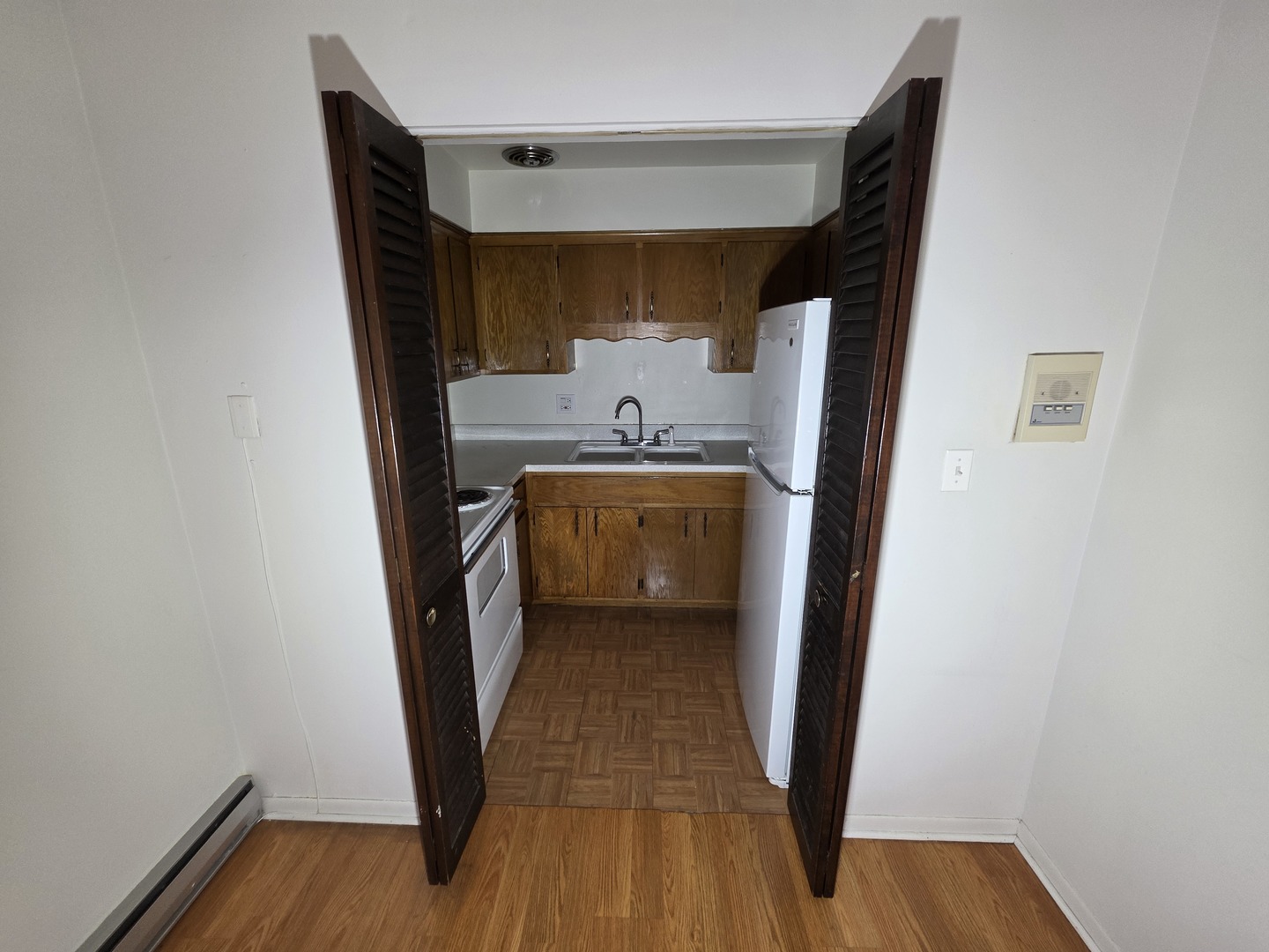 336 Lathrop Avenue #304, Forest Park, IL 60130