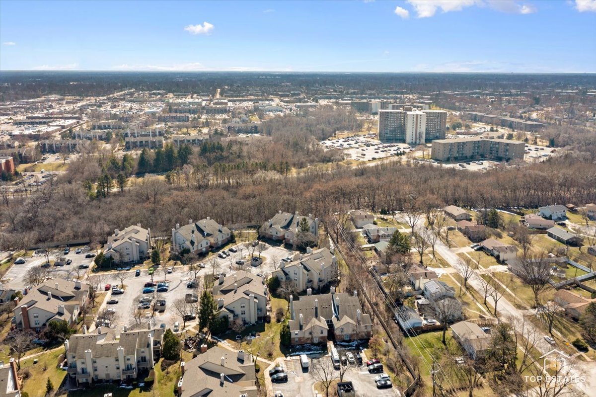 132 White Oak Court #5, Schaumburg, IL 60195