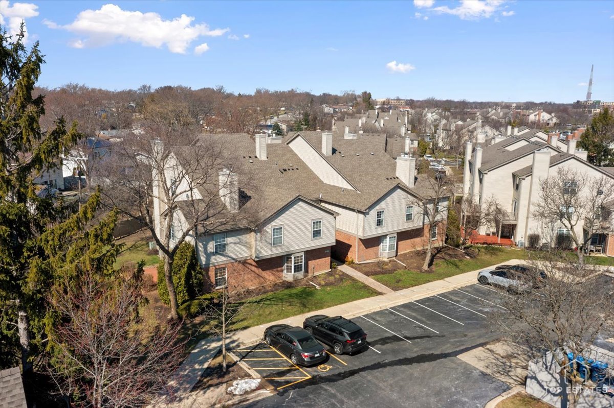 132 White Oak Court #5, Schaumburg, IL 60195