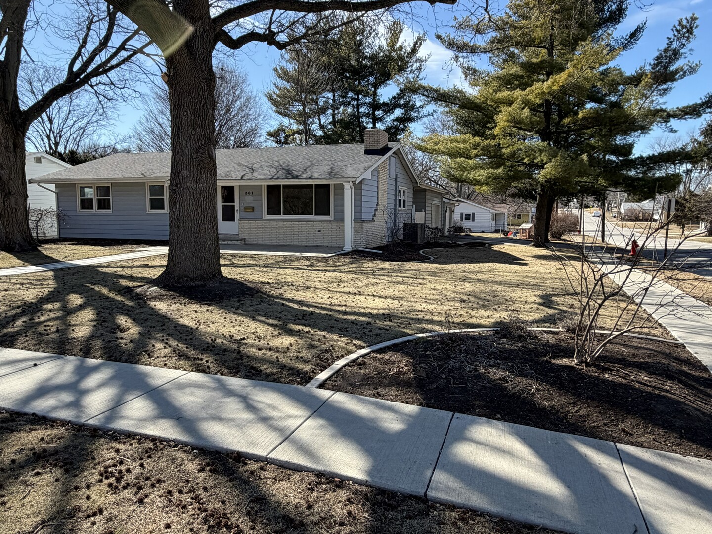 301 Oakdale Avenue, Normal, IL 61761