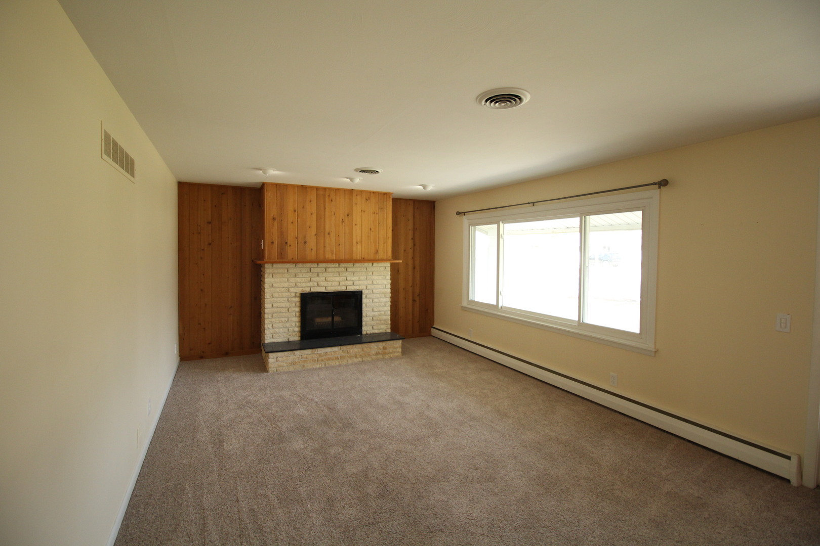 301 Oakdale Avenue, Normal, IL 61761